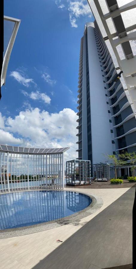 コタバルPanglima Troika Residensiアパートメント エクステリア 写真